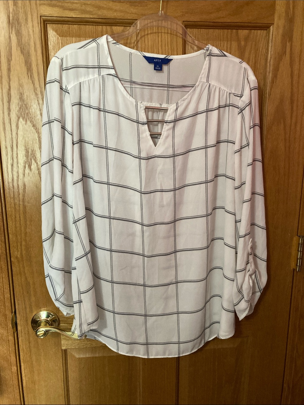 Apt. 9 White Windowpane Keyhole Tunic